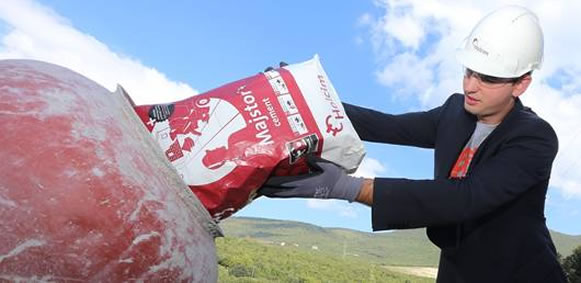 Jedini cement kojeg zajedno s vrećom možete ubaciti u miješalicu