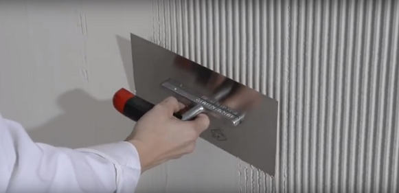 VIDEO: Nanošenje fasadne dekorativne žbuke Baumit CreativTop - Smooth Metallic Technique