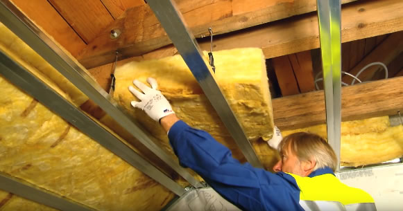 VIDEO: Upotreba izolacijskog materijala na spuštenim stropovima