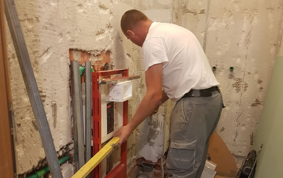 Rušenje stare kupaonice i pripremni radovi za polaganje pločica