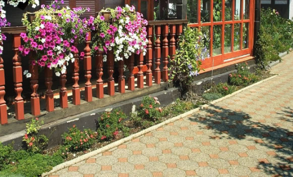 Opločnici: Ideje za uređenje okućnice i dvorišta