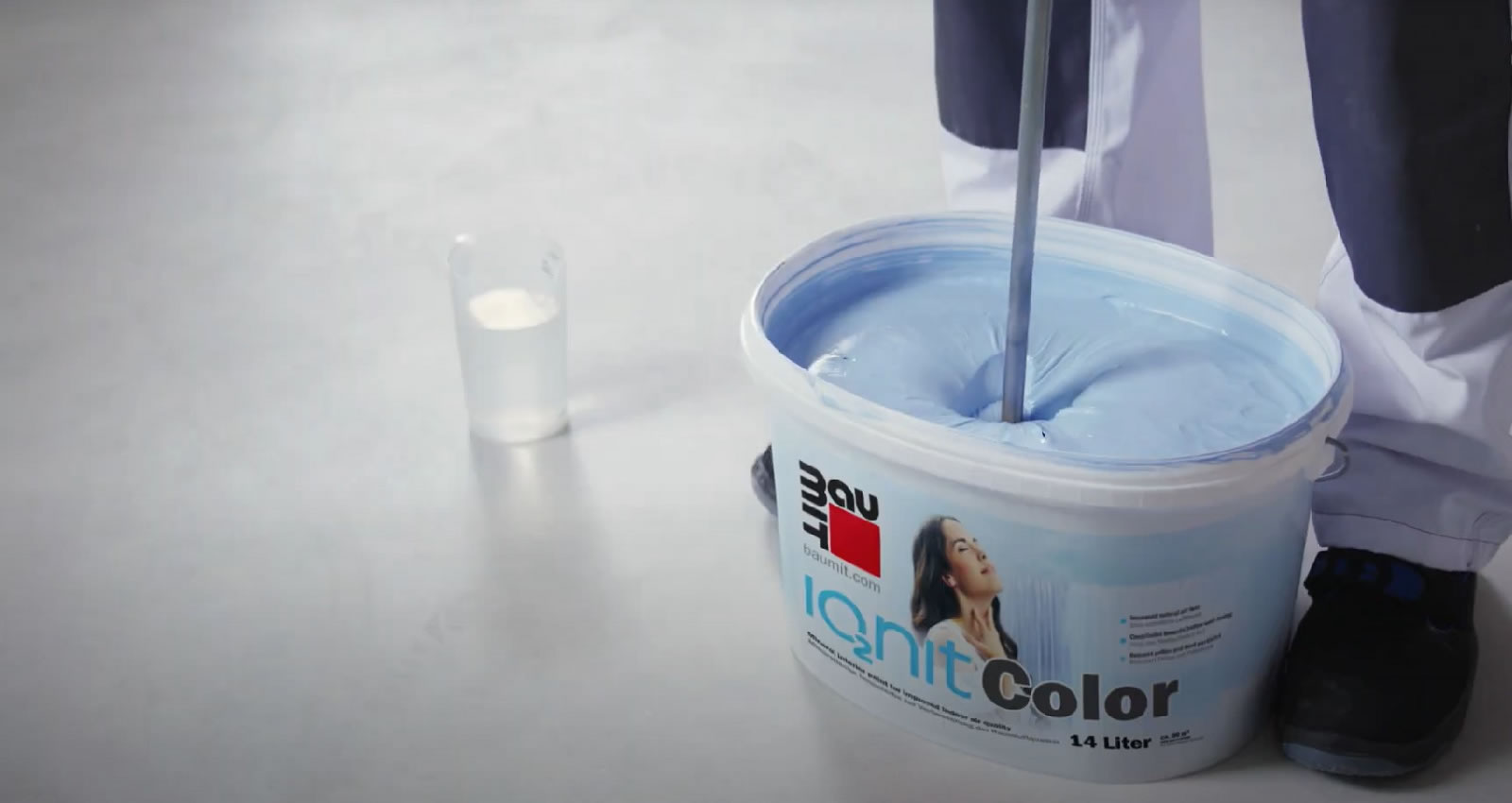 VIDEO: Bojenje starih zidova s Baumit IonitColor