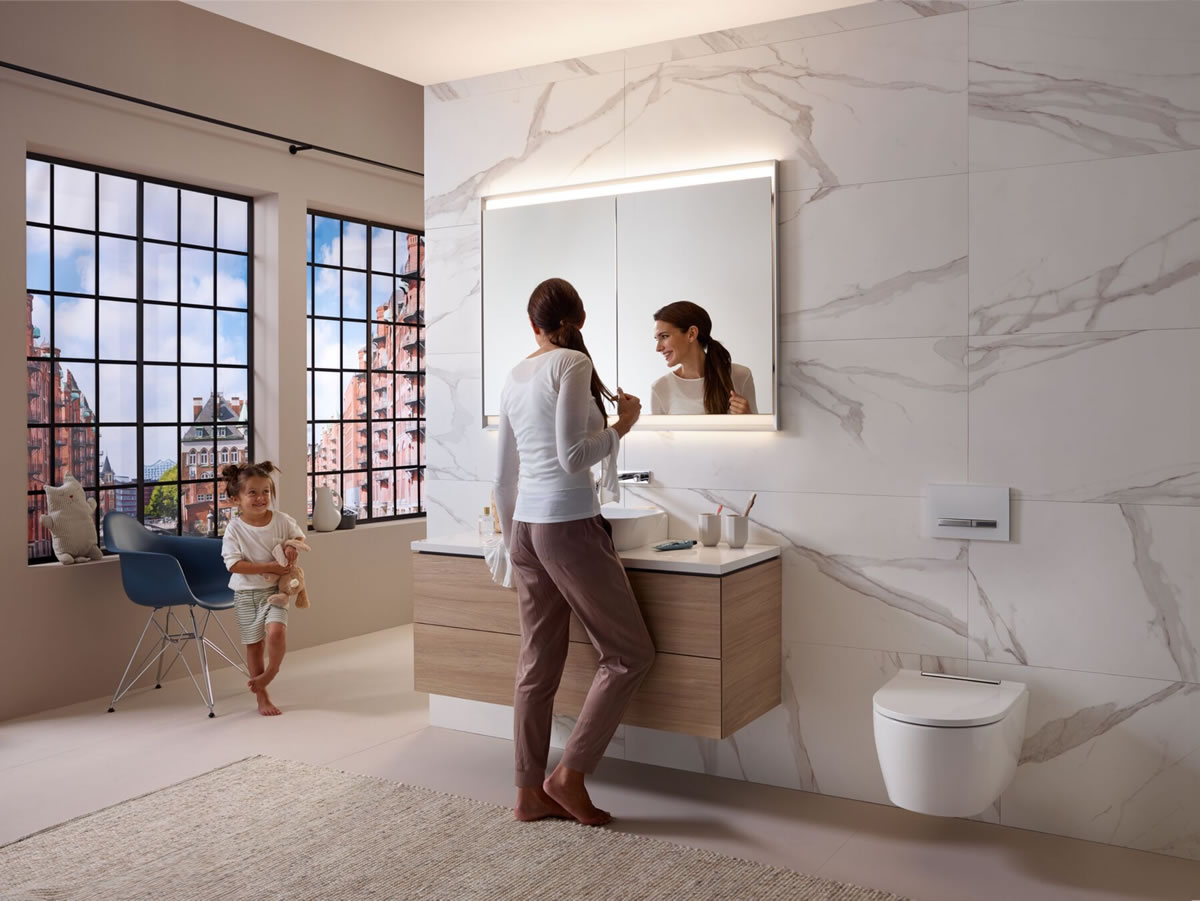 Element s ogledalom Geberit ONE s osvjetljenjem ComfortLight