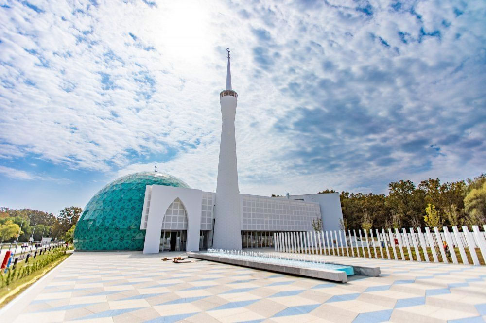 Završni vizual Islamskog centra Sisak upotpunjen pločama Betona Lučko