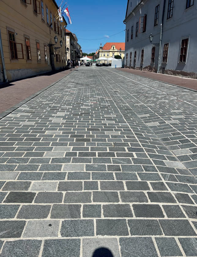 Osječka Tvrđa - MAPESTONE sustav za obnovu površina povijesne jezgre Osijeka