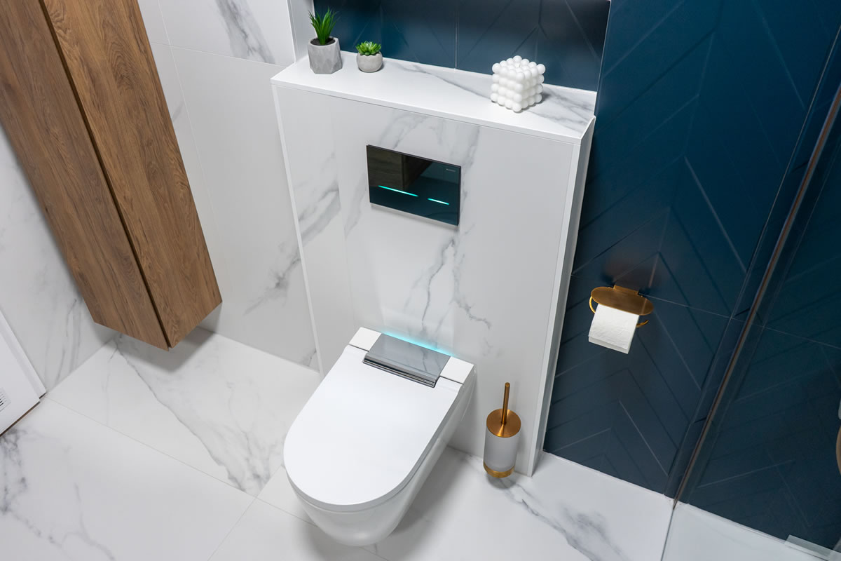 Bez potrebe za kompromisom - Geberit AcquaClean Sela WC tuš uređaj ima sve