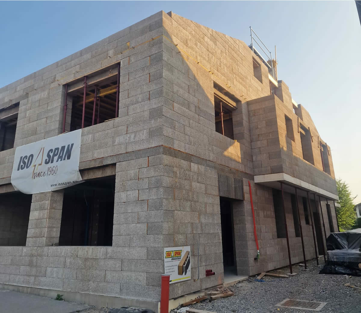 Prednosti: Zidanje ISO SPAN drvobetonskim blokovima