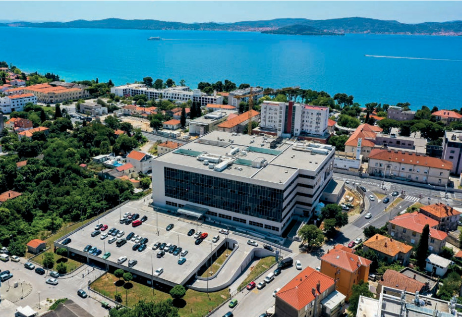 Polaganje PVC podne obloge na odjelima ginekologije i pedijatrije Opće bolnice Zadar