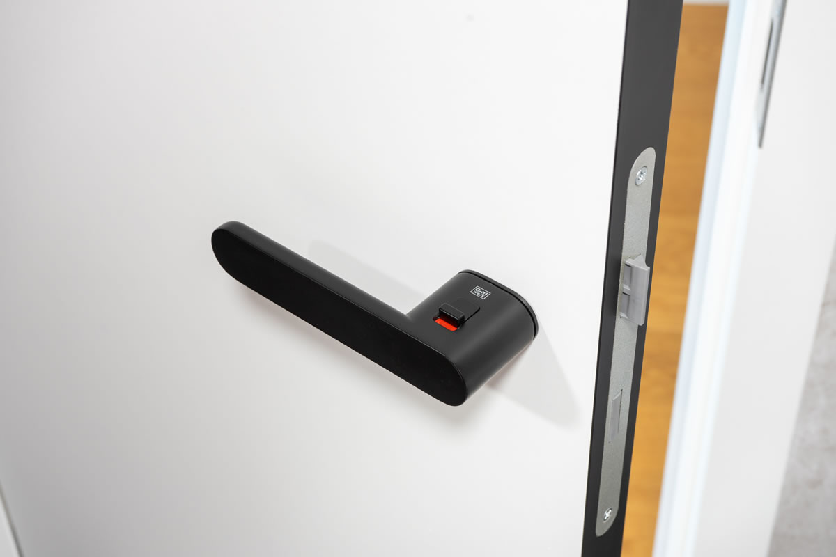 Do privatnosti uz jedan klik: Upoznajte smart2lock AVUS ONE kvaku modernog dizajna