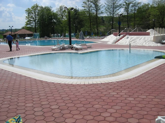 Javna površina: Betonski opločnici