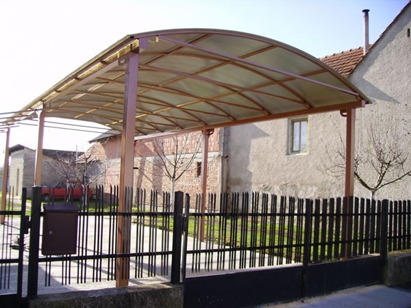 Nadstrešnica