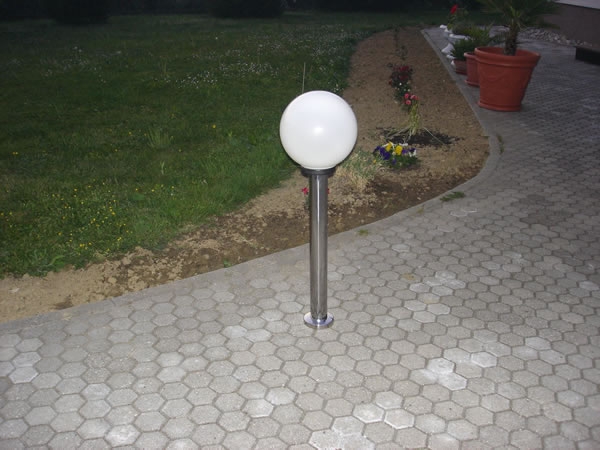 INOX vrtna svjetiljka