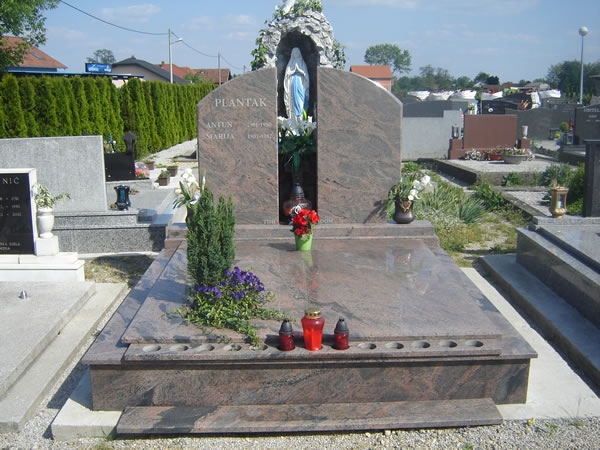 Nadgrobni spomenici GRK 10