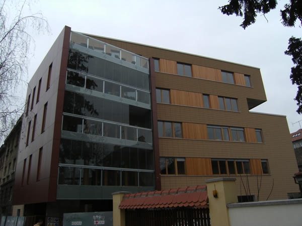 Ostakljivanje fasade bez vertikalnih profila