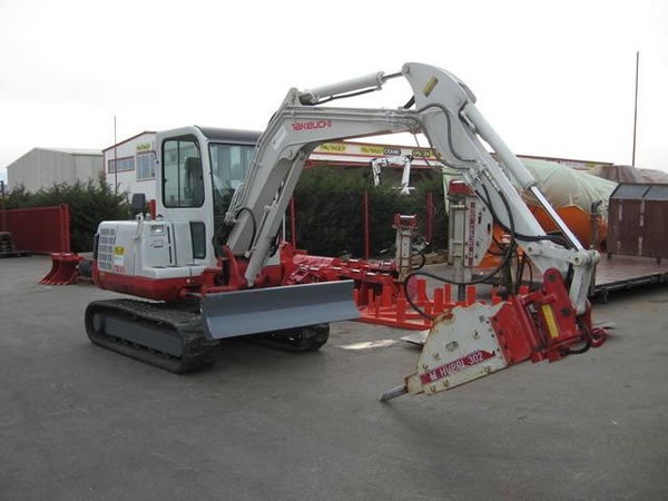 Rovokopač TAKEUCHI TB 145