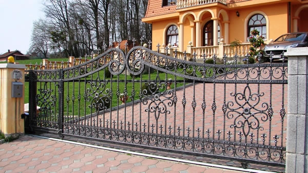 Kovane ograde - dvorišne ART METALI