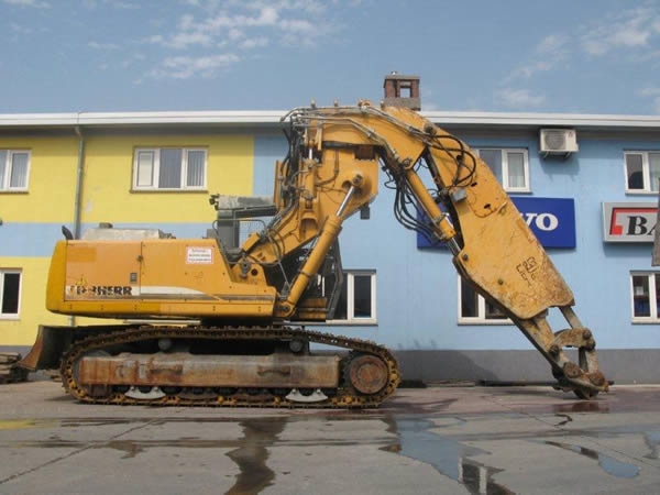Rabljeni strojevi: Tunelski bager gusjeničar Liebherr R934BT