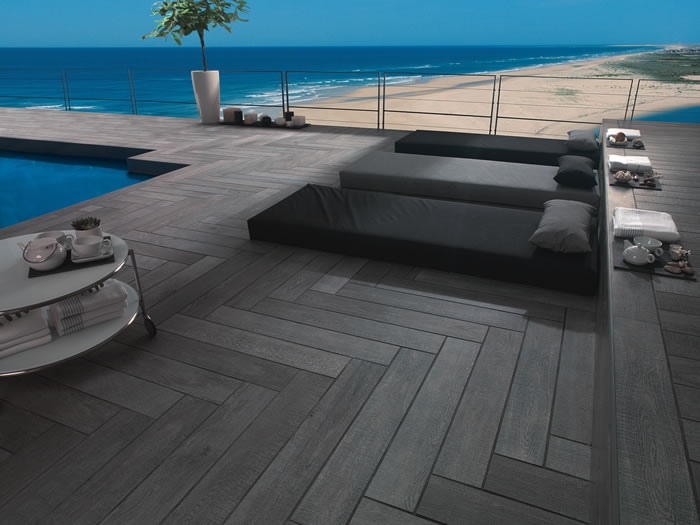 Keramičke pločice u imitaciji drva za vanjske površine PORCELANOSA - kolekcija Oxford Antracita