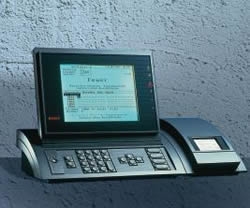 Bosch UGM-2020 - adresabilna vatrodojavna i protuprovalna centrala