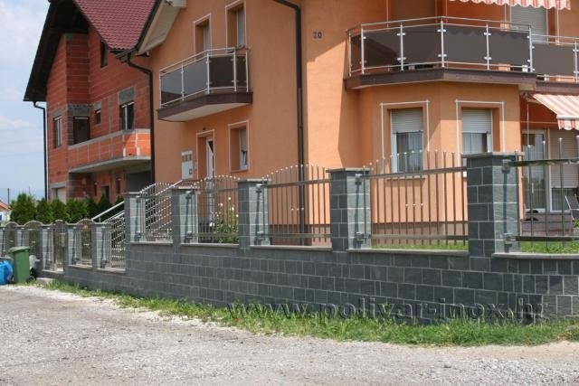 Dvorišna ograda od Inox-a 1