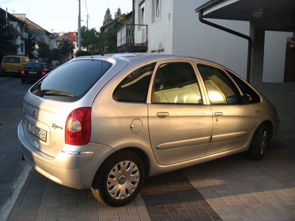 Folije za automobilska stakla LLUMAR