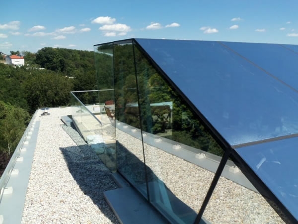 Reflektirajuće i nereflektirajuće folije LLUMAR
