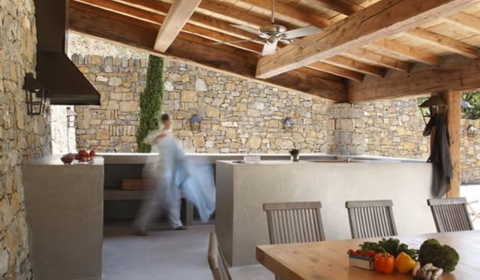 Ljetna kuhinja - dekorativni beton