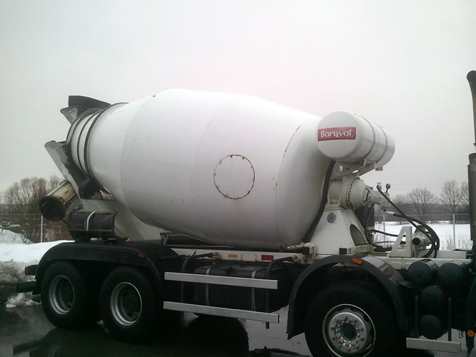 Mikser za beton Baryval - nadogradnja za Iveco Trakker kamione