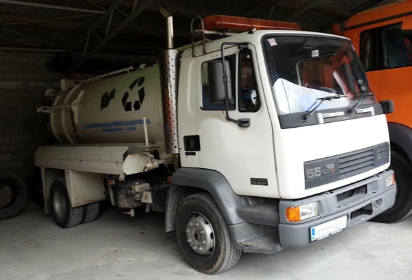Rabljeni strojevi: Kamion DAF FA 55.150 sa cisternom za prijevoz fekalija