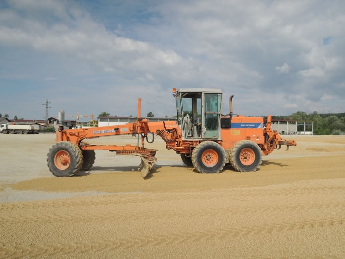 Rabljeni strojevi: Grejder Fiat Hitachi FG 85AB