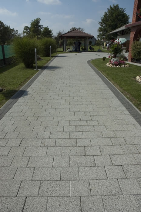 Betonski opločnik - KOCKA 20X20 20X30 SIVI EXTRA