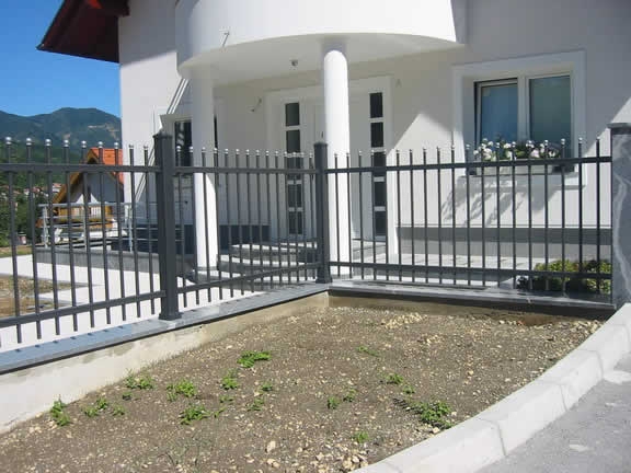 Aluminijska dvorišna ograda 1