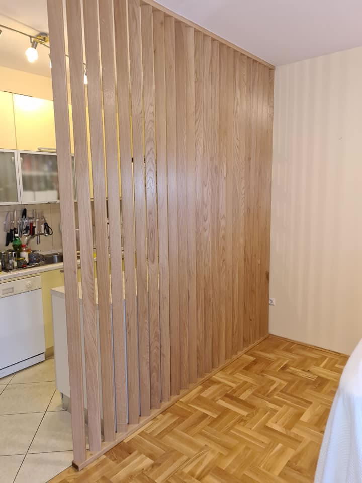 Pregradna drvena stijena