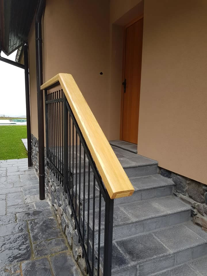 Drveni vanjski ruhohvat