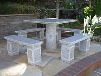Stolovi (Klesarstvo Onyx)