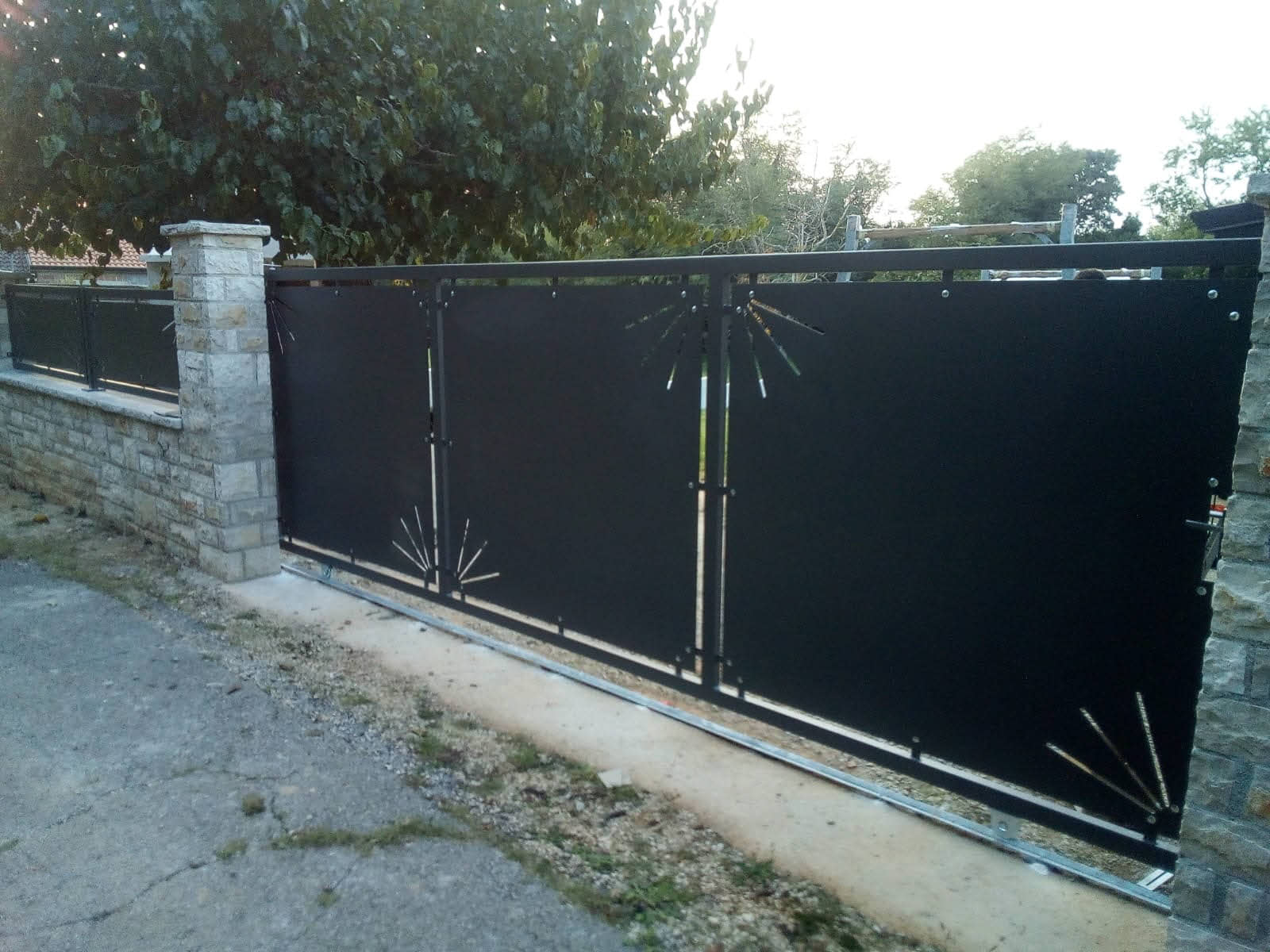 Laserom rezana panelna ograda