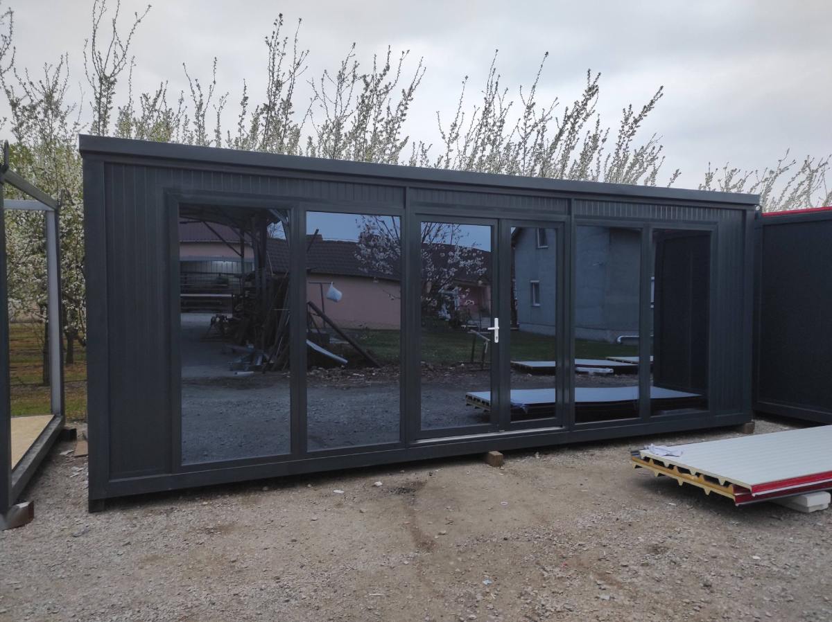 Prodajni kontejner 3x2,4x2,6m