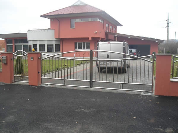 Inox dvorišna ograda