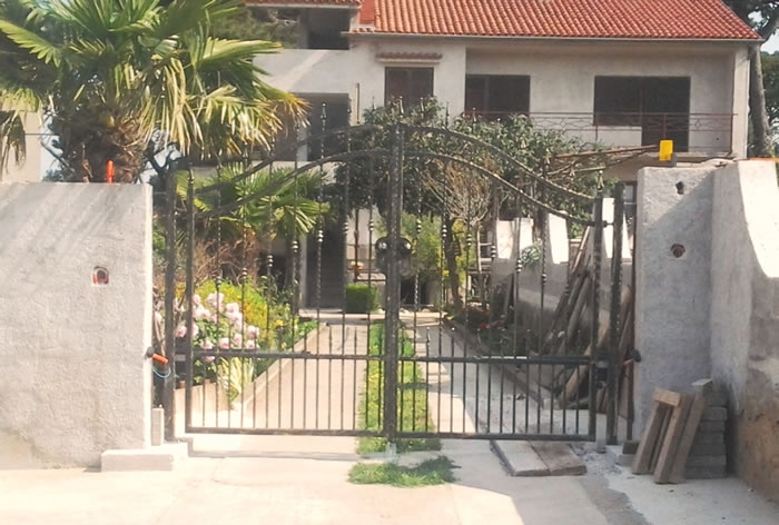 Dvorišna kovana ulazna vrata 2
