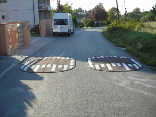 Modularni sustavi za smirivanje prometa (uspornici jastuci - ležeći policajci) 1
