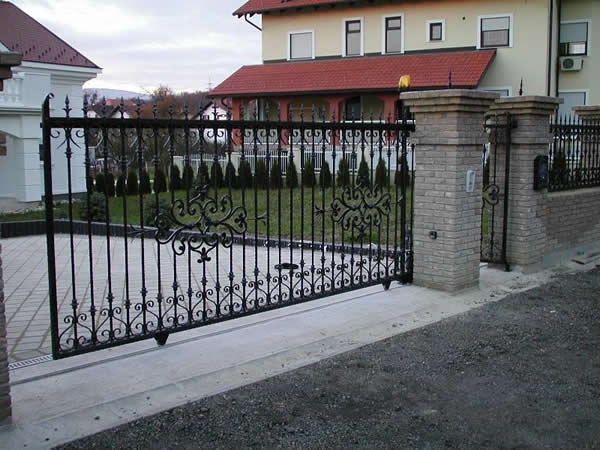 Vanjska dvorišna kovana ograda 2