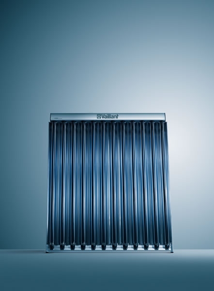 Solarni paket 7 plus - instaliranje na kosi krov, vakuumski kolektori, solarna priprema vode
