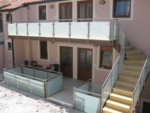 Inox staklo ograda