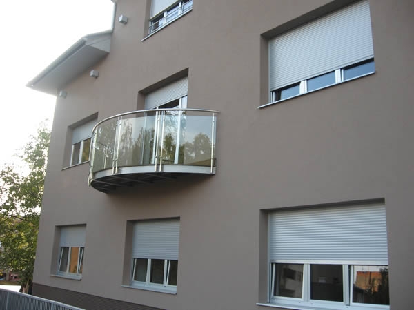 Balkonska ograda - kombinacija inox, staklo